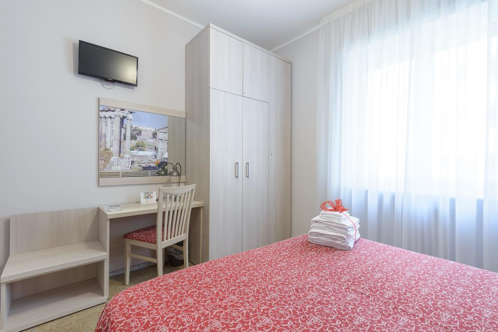 B&B Ad Maiora Roma ห้อง รูปภาพ